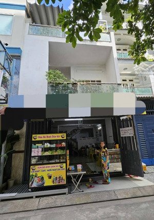 về quê cần bán gấp nhà ngay chợ phú lợi 2 ngay mặt tiền chợ đang cho thuê 10tr/tháng 98m2, 1tỷ5