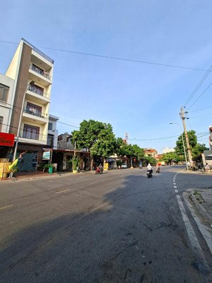 bán nhà mặt đường phố ngô gia tự - hải an - dt 276m - mt 9,3m- giá 75 triệu/m