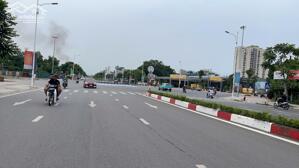 SÓT LẠI MẢNH ĐẤT VÀNG PHỐ GIA THƯỢNG 110M, MT 8M, Ô TÔ TRÁNH, THÔNG ĐƯỜNG 40M, TẶNG GPXD