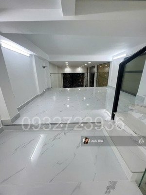 giảm sốc 35 tỷ về 25,7 tỷ! căn góc 2mt cách mạng tháng 8 (4x16,3m) 4 lầu mới hdt 60tr/th, vỉa hè 6m