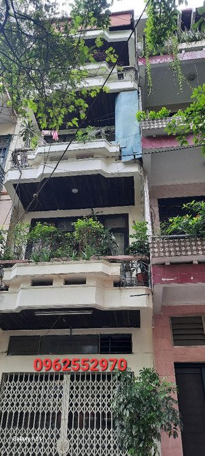 nhà mặt phố mặt sau ngõ rộng - thông kd đỉnh , 200m ra giải phóng .