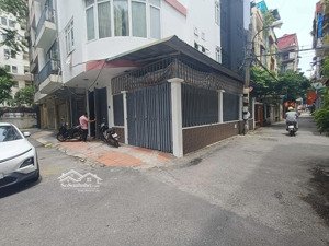 cho thuê nhà trần duy hưng - trung hòa. lô góc 2 mặt tiền dt 80m2, 5 tầng, thang máy, đh, giá 38tr