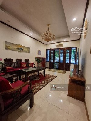 bán nhà phân lô ô tô tránh via hè nguyễn chí thanh dt: 50m, nhà: 5, mt: 4.2m, giá nhỉnh: 16 tỷ