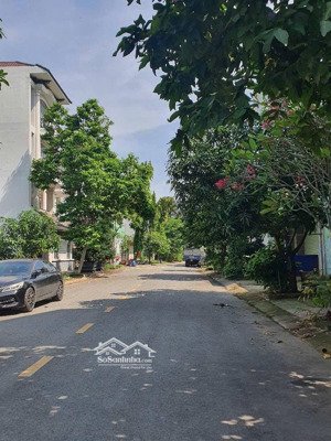 bán đất vàng 7.300m² full thổ cư ,trung tâm dĩ an, mặt tiền nguyễn tri phương, 18tr/m², 140 tỷ.
