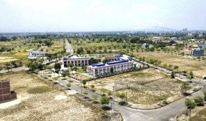 lô đất mặt tiền đường 33m hướng đông vị trí đẹp khu đô thị 7b giá chỉ 3,x tỷ