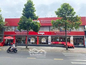 cho thuê mbkd view hồ hoàng cầu, mặt tiền 30m, dt 300m2 thông sàn giá rẻ 1xx mọi mô hình, sẵn pccc