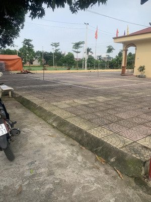 bán đất 106m2 mặt tiền 4,5m đường trước đất 4m giá 5,8 tỷ có thương lượng.