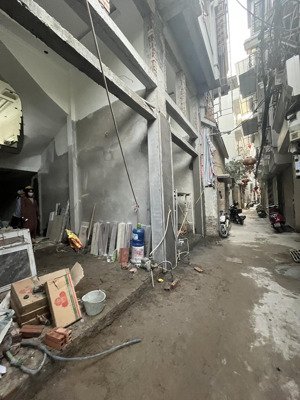 bán nhà xây mới phố hoàng liệt.dt sổ 40,5m*5tầng*t.máy. sát mặt phố 3làn oto,ngõ thông hồ linh đàm