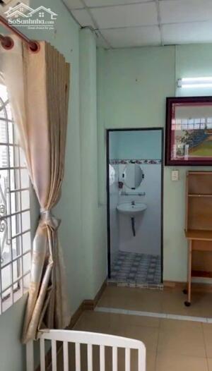 NHÀ 2 TẦNG HOÀN CÔNG - ĐƯỜNG THÔNG - 1 BƯỚC RA ĐƯỜNG CHƯƠNG DƯƠNG - SÁT VÁCH ĐH NGÂN HÀNG