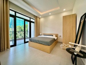 căn hộ 1pn ban công siêu thoáng ngay đảo kim cương - full nội thất cao cấp - chỗ đậu oto rộng rãi