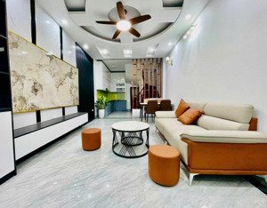 bán nhà tô vĩnh diện,thanh xuân, ô tô đỗ cửa, ngõ thông, gần royal city 41m2 giá 8.2 tỷ