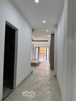 bán nhà kim đồng hoàng mai dt 70m x 6t x mt 3,6m giá 26,8 tỷ có thương lượng