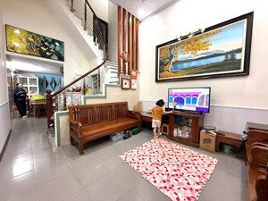 bán nhà kim giang hoàng mai dt 38/42m x 4t x mt 3.5m giá 8,75 tỷ có thương lượng