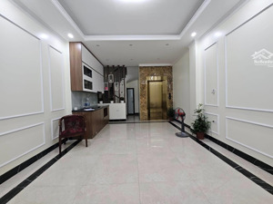 phân lô ô tô tránh, ngô thì sỹ- hà đông, 5t, thang máy. thiết kế thông sàn, kinh doanh. gía 12,8 tỷ