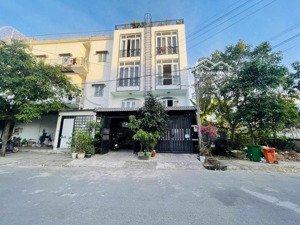 chdv mặt tiền đường khu vip bên sông hiệp bình chánh - nhà 4 tầng gồm 20 phòng cho thuê 90tr/tháng