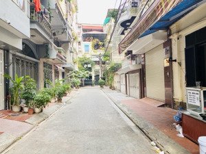 chính chủ bán nhà phố kim đồng- phân lô oto tránh- 45m2- 15,5 tỷ ( ctl)- vị trí cực đẹp- vỉa hè