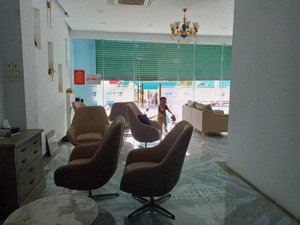 cho thuê np đẹp xuất sắc ở huỳnh tấn phát, 58 triệu, 337 m2, q7, hcm