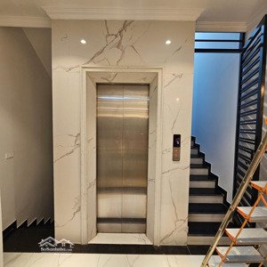 bán nhà khu đấu giá lai xá- ô tô tránh- 6 tầng-thang máy-vỉa hè-sổ đẹp-ngay trục ql32