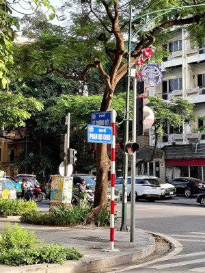 bán biệt thự nhóm 3 mặt phố phan bội châu - cửa nam - hoàn kiếm