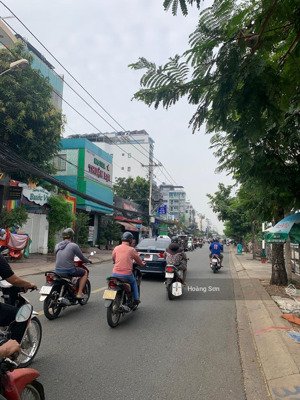 bán nhà mt trần xuân soạn, q7 ( sổ hồng 4,2x19m ) 12,6 tỷ, 79,8 m2