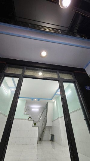 bán nhà phú thọ hoà cách 2 căn ra mt 30m2 chỉ 3.72 tỷ