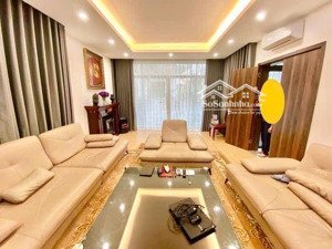 mặt ngõ phố hoàng cầu - 3 bước ra phố - vị trí đắc địa lô góc - ô tô tránh kinh doanh sầm uất