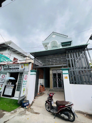 nhà sổ riêng lầu trệt đường thông ô tô phường tân đông hiệp - tphcm, giá 3,79 tỷ, lh: 