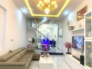 bán nhà 3tầng sát mặt tiền phước long b q9 - 80m2 ngang 4m ôtô ngủ trong nhà shr nhỉnh 8tỷ tlcc