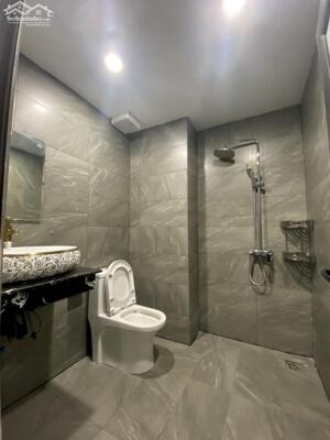 Phòng trọ mới rộng rãi mặt đường Xuân Đỉnh 35m2 giá 3,3 tr/th