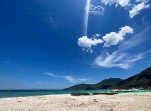 [ mặt biển dài 20m, ninh phước - góc 2 mặt tiền đường ] * ô tô vi vu giá: 17,9 tỷ