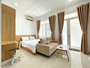 căn hộ mini studio ban công đi bộ 5phút đh văn lang cs2 và cs3- chạy xe 15p đến cs1 - thang máy