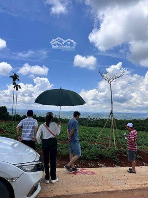 giá ngộp 519 triệu - 230m2 có 72m2 thổ cư mặt tiền đường bê tông 7m