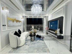 cho thuê chcc kingdom 101, q10, dt: 75m2, 2pn, 2wc, giá 18triệu/tháng, lh: gặp vinh