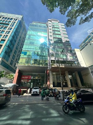 bán khách sạn 3 sao mt bùi thị xuân quận 1 - dt 10 x 30m - hầm - 12 tầng - 70 phòng - giá 220 tỷ