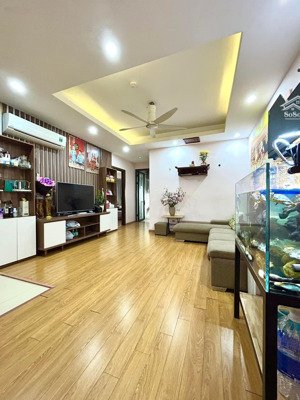cho thuê tầng một . khép kín đủ đồ . giá hạp lý cho các bạn