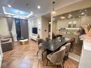 vinhomes green bay giá thuê 13,5 triệu căn 2pn, 1vs, vào luôn, 60m2. gọi em 
