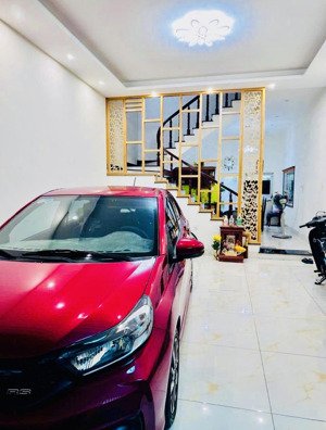 bán nhà 3lầu ngay đầu hẻm xe hơi trương công định tp.vt giá cực tốt 7,99 tỷ tl nhẹ