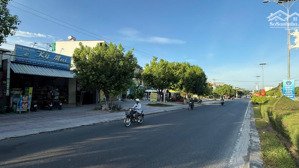 bán nhà mặt tiền đường đinh tiên hoàng cam lâm đang kinh doanh mini mart