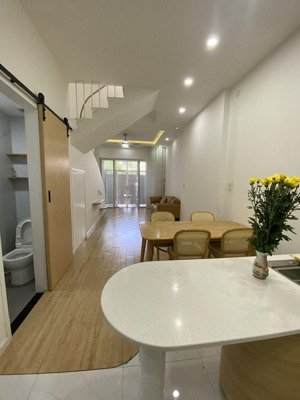 bán nhà 3 tầng đẹp, nam nha trang, khánh hòa