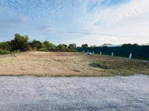 cần bán 485m2 đất mt đường hai dung cách nhựa bự 835 tầm 500m, sổ sẵn