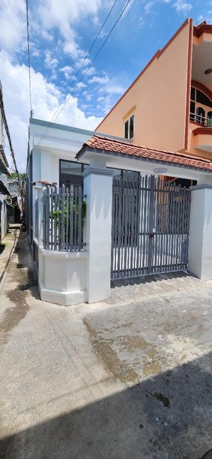 nhà đẹp dt đất 110m2, dtxd 78m2 - giảm sốc còn 5,4 tỷ, đường làng tăng phú - tăng nhơn phú a, hxh