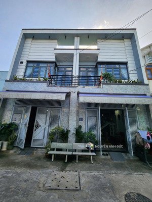 nhà đẹp ở liền. 2 tầng btct ngay ngã tư bình chuẩn. chỉ 2.6 tỉ. mua vô ở ngay