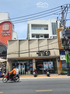 chính chủ cho thuê nhà mt võ văn ngân, thủ đức, dt 8x16 trống suốt. giá thuê 80tr/ lh 