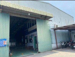 bán kho xưởng 1.500m2 một sẹc đường nhựa tỉnh lộ 8 củ chi diện tích: 30 x 50 = 1500m2
