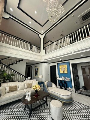 hàng cực độc: căn penhouse duplex siêu siêu đẹp tòa bonaza duy tân,thang máy riêng,phòng xông hơi