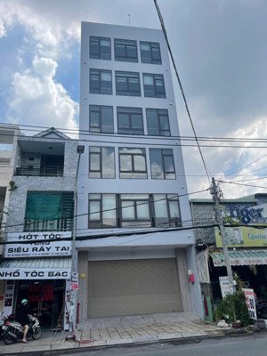 cho thuê tòa nhà mới xây mặt tiền phạm văn bạch, quận tân bình- 7x14m-7 tầng+thang máy-70tr/th.
