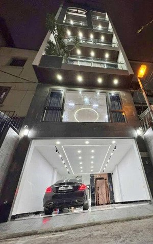 bán nhà đẹp hoàng cầu 69 m2 5 tầng thang máy ô tô tránh kinh doanh - ở sướng 27.9