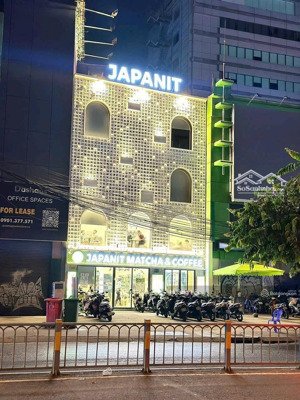 cần bán nhà mặt phố hoàng hoa thám -t3 sân bay tân sơn nhất. 5.4x21m, 4 tầng. giá chốt gấp 30 tỷ