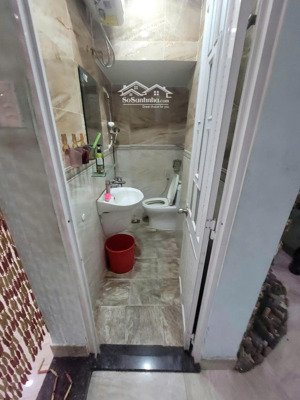 cho thuê gấp nhà 4 lầu đẹp 6pn 5wc đường hòa bình, p 5, q11, giá 18 triệu