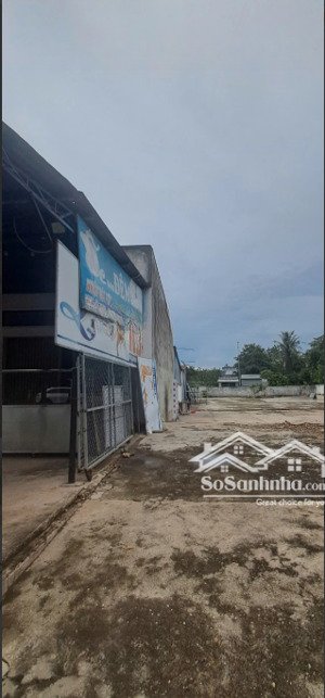 bán nhà mặt phố lạc long quân, 3,5 tỷ, 250m2, 4pn, 3wc, giá tốt